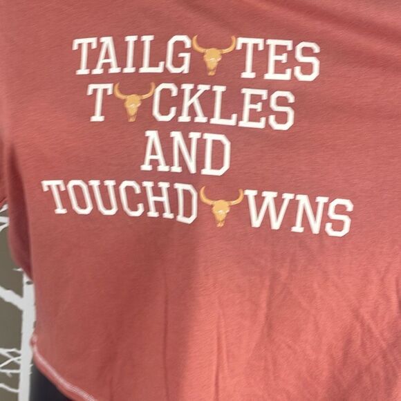 altar'd state Tailgates Tackles And Touchdowns Cropped Oversized T-Shirt S Rust - Picture 6 of 8